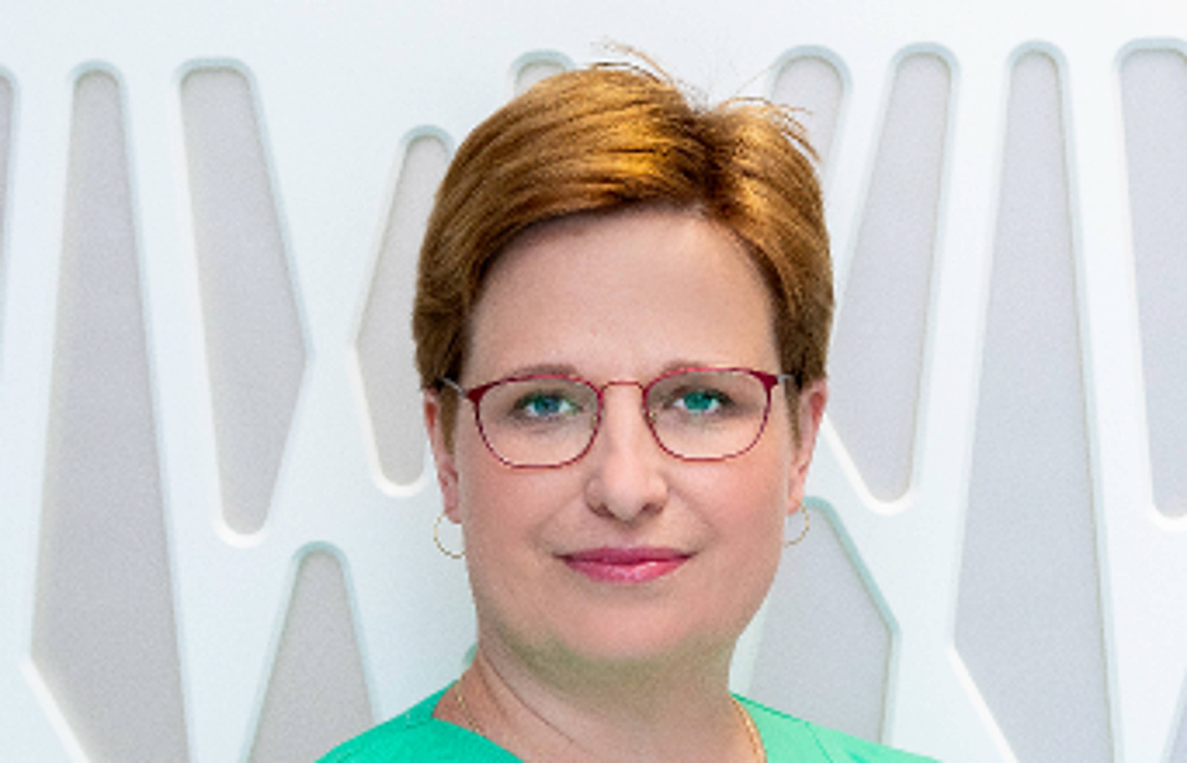 bulvova_lenka_laborantka_342x220.jpg